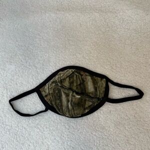 Mossy Oak 12 pack cloth masks